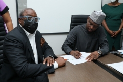REA-MD-signing-agreement-with-SOLAPAWA